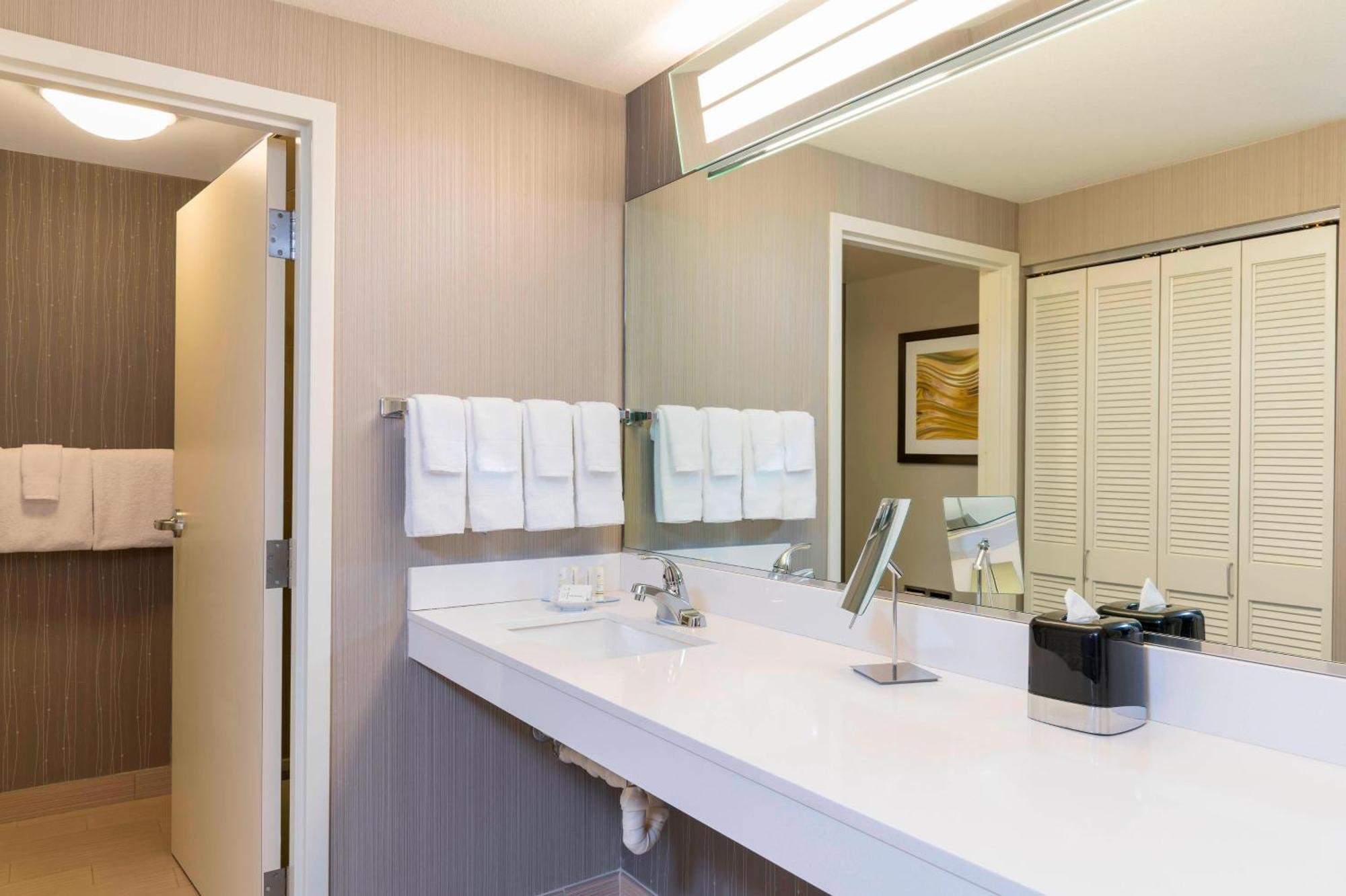 Courtyard By Marriott Livermore Exterior foto