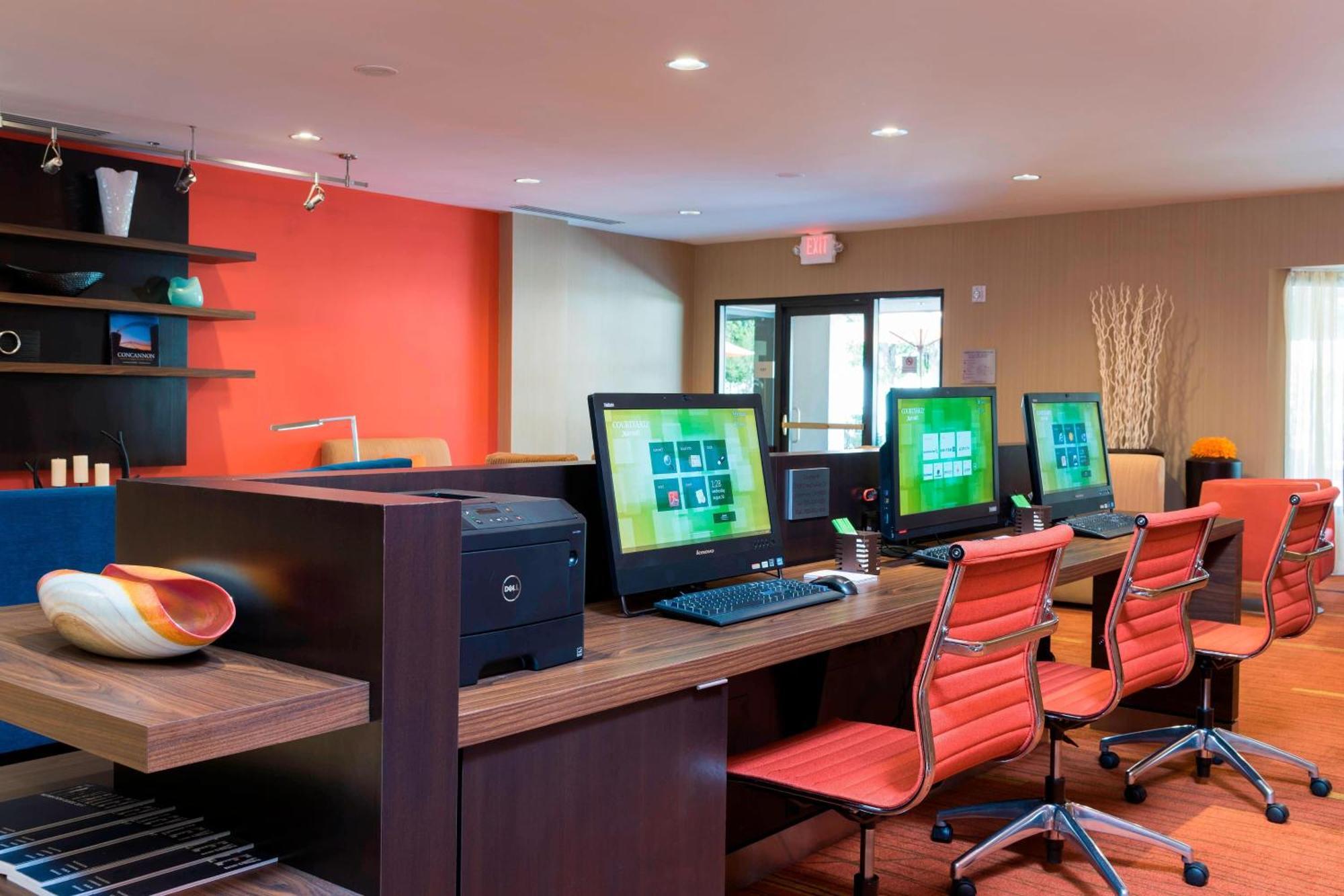 Courtyard By Marriott Livermore Exterior foto
